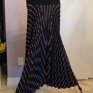 Pleated wide waist navy skirt with white and red